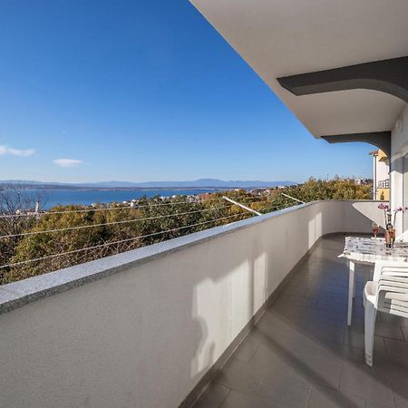 Nice Apartment In Crikvenica With House Sea View Extérieur photo