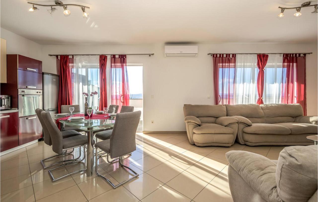 Nice Apartment In Crikvenica With House Sea View Extérieur photo