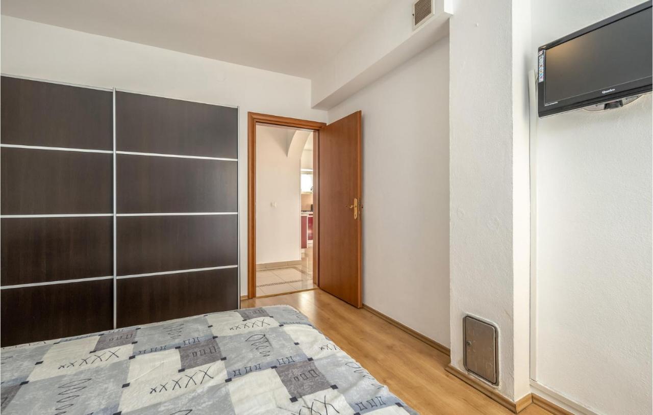 Nice Apartment In Crikvenica With House Sea View Extérieur photo