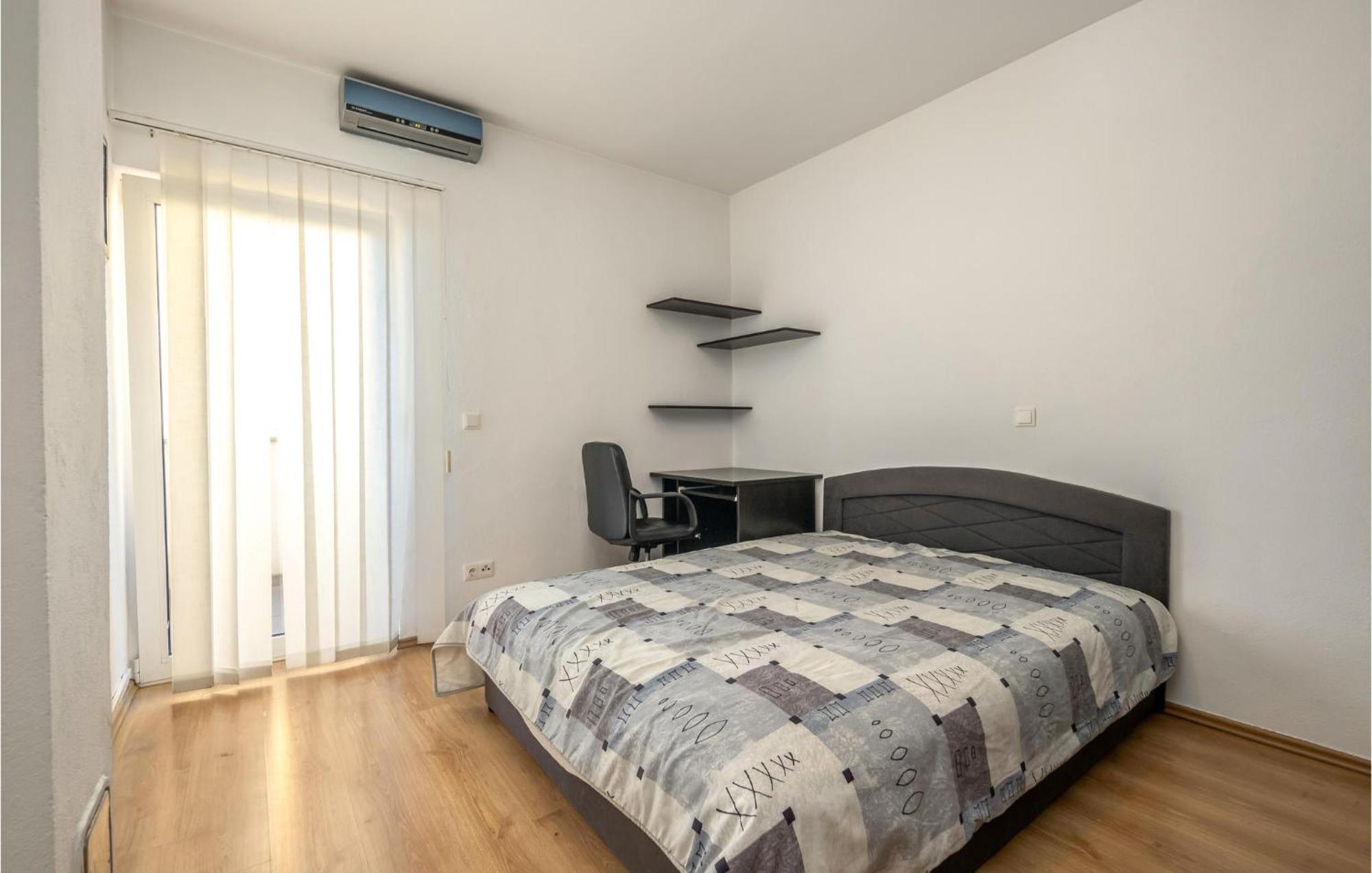 Nice Apartment In Crikvenica With House Sea View Extérieur photo